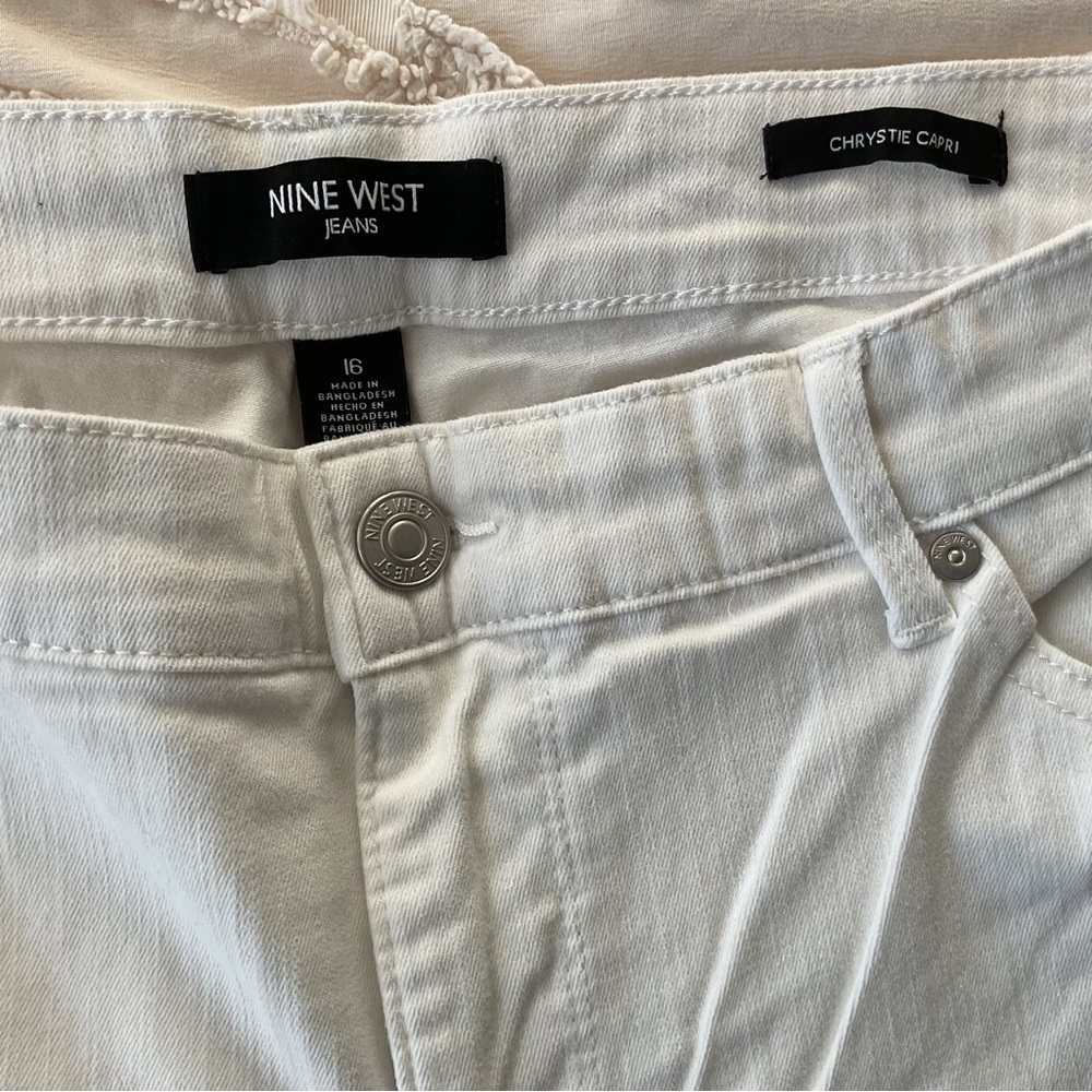 Nine West White  Jeans capri nwt 16 NWT - Picture 3 of 5